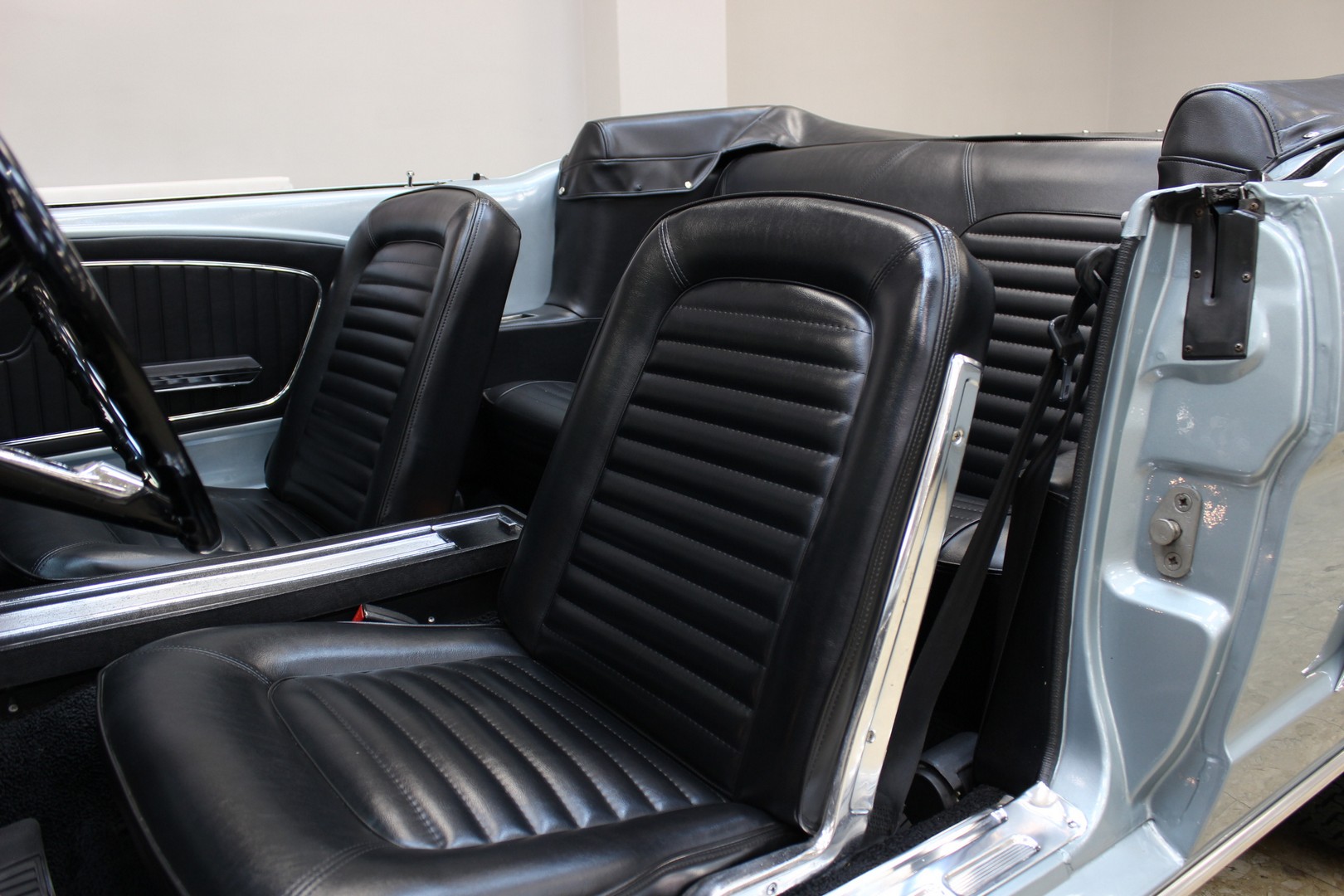 1964 Ford Mustang - Image 13