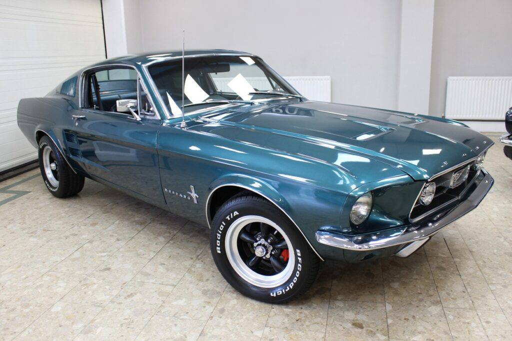 1967 Ford Mustang Fastback GTA - Image 4